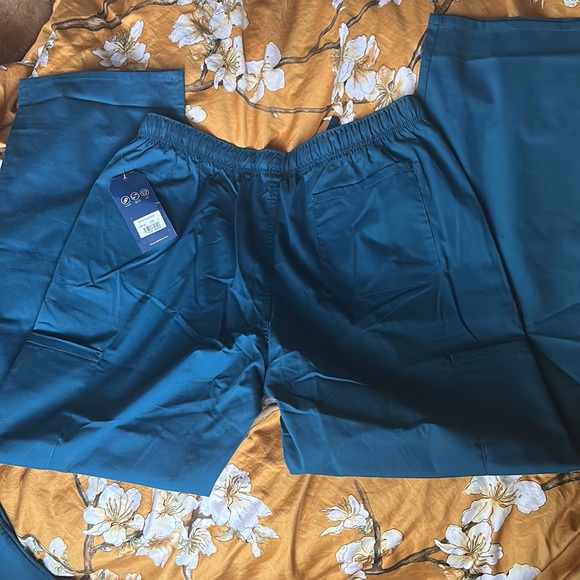 Scrub pants by Cherokee - Picture 2 of 3